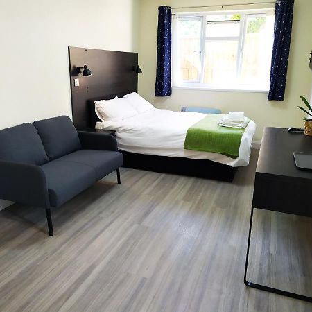 The Yew Studio - Self Contained One Bed Studio Flat With Parking 옥스퍼드 외부 사진