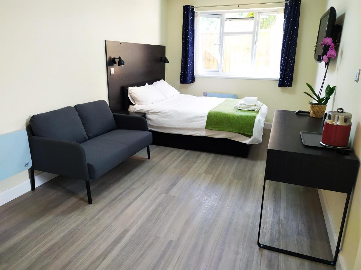 The Yew Studio - Self Contained One Bed Studio Flat With Parking 옥스퍼드 외부 사진